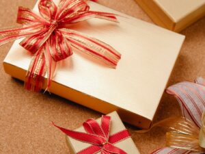 HANDMADE CREATIVE BOX